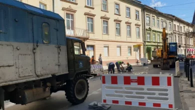 У Львові перекрили вулицю Стефаника через витік води