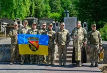 Артилеристи 45-ї бригади вшанували Мирона Тарнавського на Янівському цвинтарі у Львові