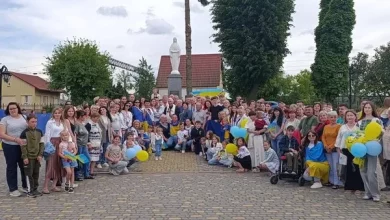 У Красному зустріли Івана Кучера після майже чотирьох років полону
