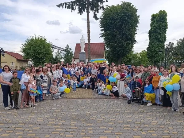 У Красному зустріли Івана Кучера після майже чотирьох років полону