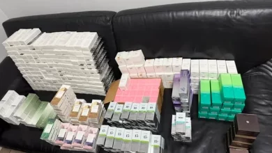 На Львівщині митники вилучили корейську косметику та пігулки з наркотичними речовинами