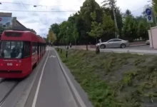 На Львівщині водій Lexus виїхав на тротуар, його виявили через соцмережі