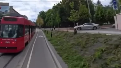 На Львівщині водій Lexus виїхав на тротуар, його виявили через соцмережі