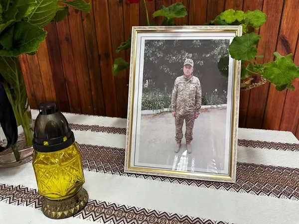 У Верчанській гімназії відкрили меморіальну дошку Андрію Поповичу