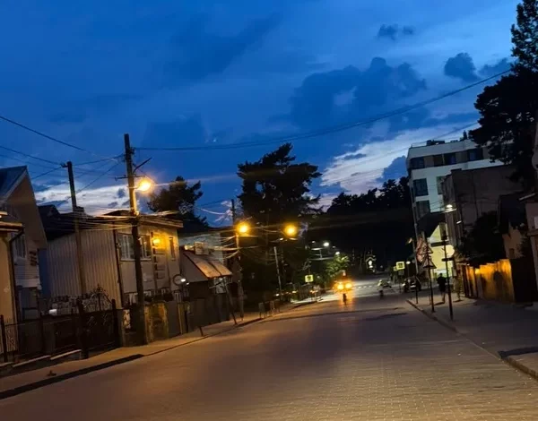 У Рудно оновили вуличне освітлення на вулиці Огієнка