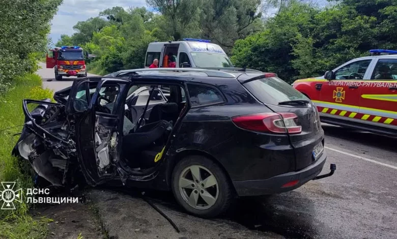 На автодорозі до Шептицького в смертельній ДТП загинула водійка Peugeot