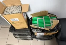 На Львівщині митники вилучили акумулятори, iPhone та автодеталі без декларування