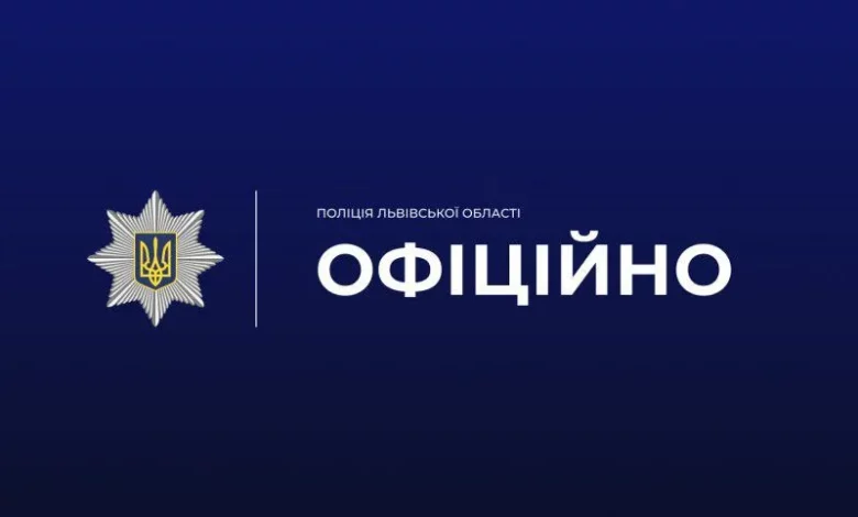 У Шептицькому чоловік пошкодив рейсовий автобус на автовокзалі