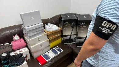 У «Краківці» вилучили незадекларовані iPhone та брендові речі на 350 тисяч гривень