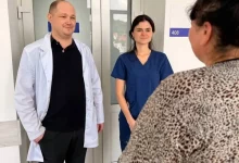 У Львові лапароскопічно видалили гігантську кісту розміром з кавун