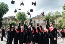 Понад 560 випускників Львівського медуніверситету отримали дипломи