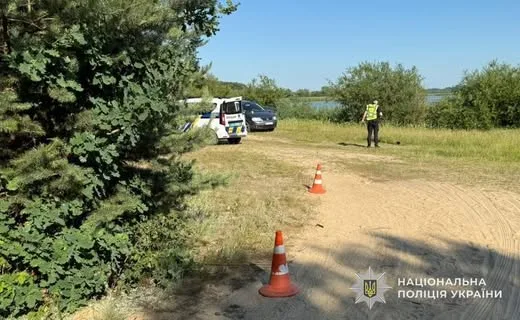 На Яворівщині автомобіль травмував шестирічного хлопчика в лісі біля озера