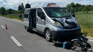 На Самбірщині внаслідок зіткнення з мікроавтобусом загинула водійка електромопеда