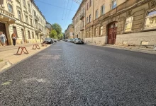 У Львові відкрили для приватного транспорту першу відремонтовану ділянку вул.