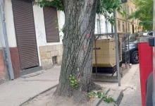 На вул.