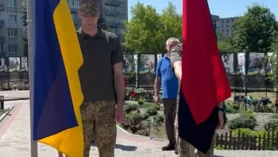 Новороздільська громада зустріла кортеж із тілом воїна Романа Надорожного
