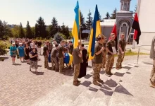 Новороздільська громада попрощалася із захисником Романом Надорожним