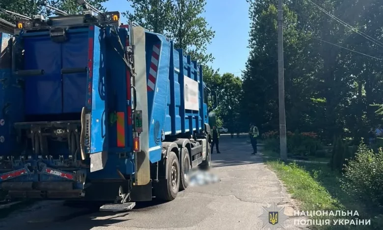 У Городку вантажівка смертельно травмувала пішохода