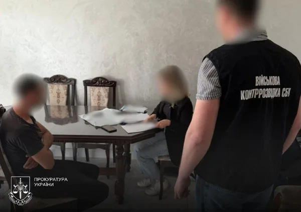 На Львівщині двоє військових незаконно звільнилися зі служби за підробленими документами