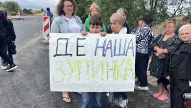 У Гряді шукають безпечне місце для зупинки громадського транспорту