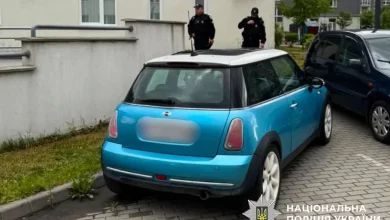 У Львові в автомобілі знайшли мертвого чоловіка з вогнепальним пораненням