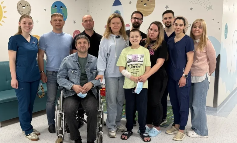 У Львові батьки донорки зустрілися з 12-річним хлопчиком, якому пересадили її серце