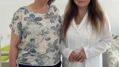 62-річна Валентина з Новояворівська попри ревматоїдний артрит плете сітки для ЗСУ