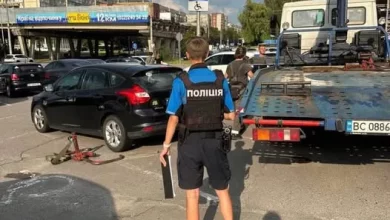 На Львівщині патрульні штрафують за паркування на місцях для людей з інвалідністю