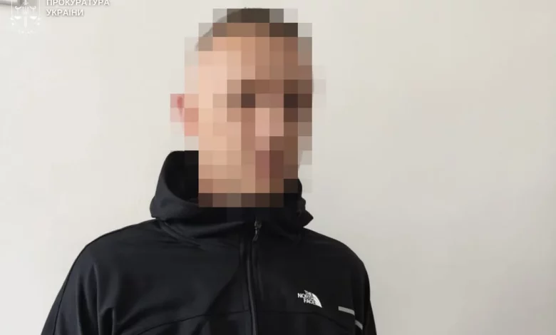 На Львівщині затримали перевізника, який віз ухилянта у сховку мікроавтобуса