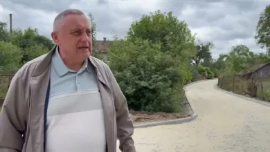 У Хоросно облаштували дорогу до батьківської хати Героя України Олега Хомицького