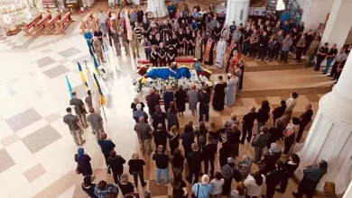 Новороздільська громада попрощалася із захисником Володимиром Ошустом