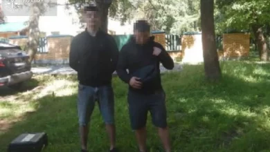 У Львові двом молодим чоловікам повідомили про підозру через 75 згортків PVP біля дитсадка