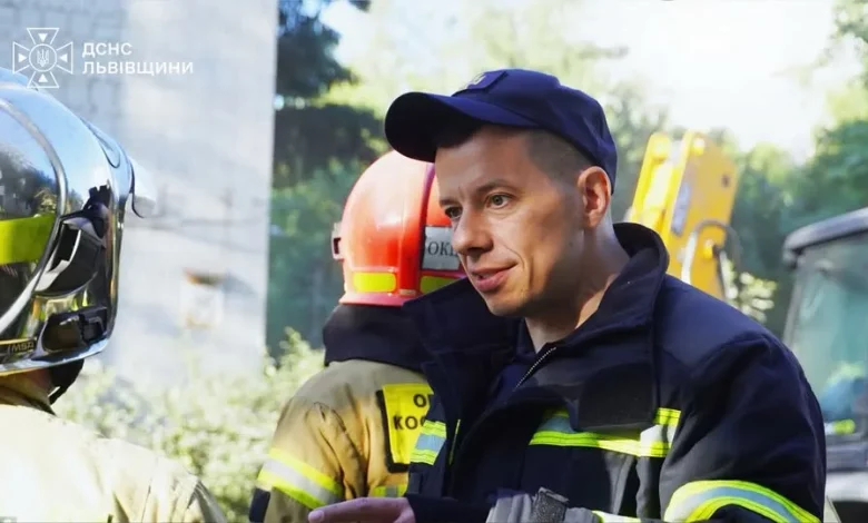 Рятувальники продовжують ліквідацію наслідків ворожої атаки станом на 21:00