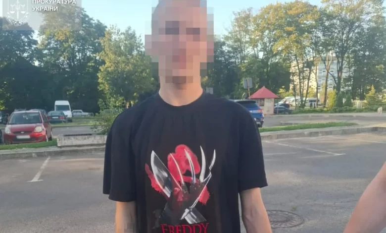 У Львові 20-річному чоловіку повідомили про підозру в шахрайстві щодо пенсіонерки