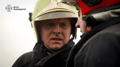 У Винниках рятувальники дістали з підвалу 79-річну жінку