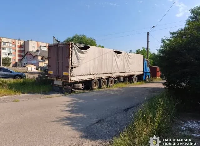 У Стрию підпалили вантажівку: поліція затримала 23-річного підозрюваного