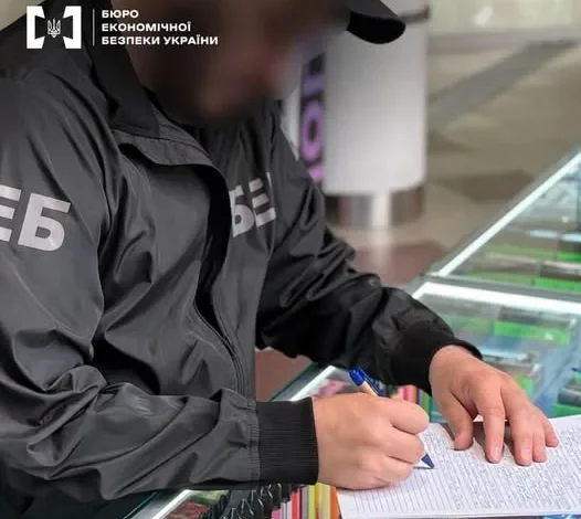 На Львівщині викрили мережу продажу вейпів без акцизу на 55 млн грн