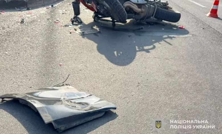 У Львові на вулиці Науковій у ДТП травмувався мотоцикліст
