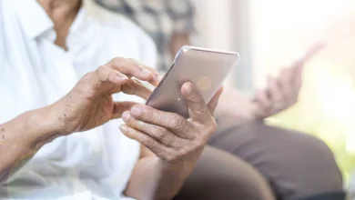 Як зробити смартфон зручнішим для людей старшого віку