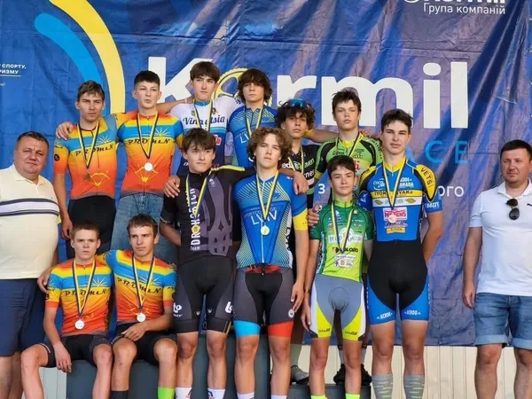 Вихованці Львівського фахового коледжу спорту стали чемпіонами України з велошосе