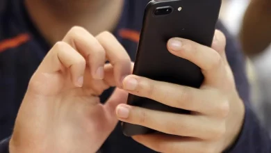 Служба Kids Help Phone фіксує різкий ріст нічних звернень молоді