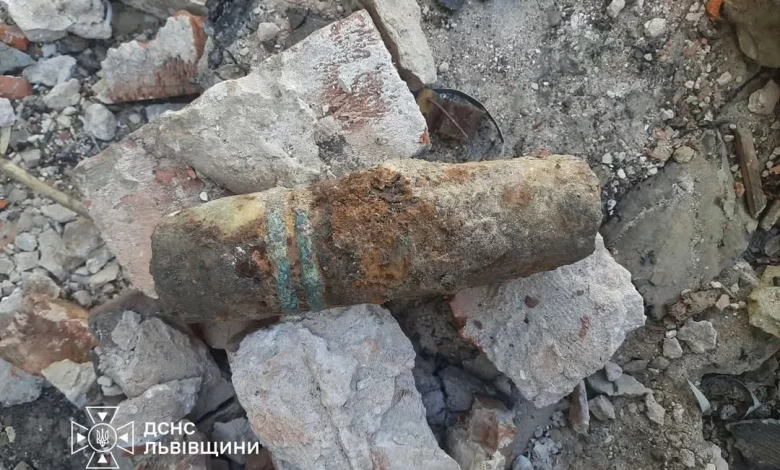 У Львові під час ремонту знайшли артснаряд часів Другої світової