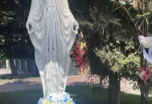 У Львові встановили підозрюваного в оскверненні фігури Діви Марії на вулиці Любінській