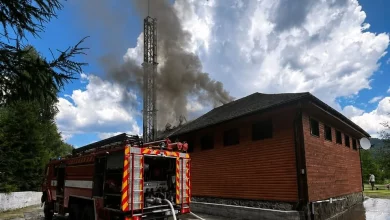 У селі Коростів на Стрийщині загорівся дах одноповерхової будівлі