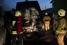 У селі Нова Кам'янка на Львівщині згорів мікроавтобус Mercedes-Benz Sprinter