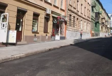 На вул.