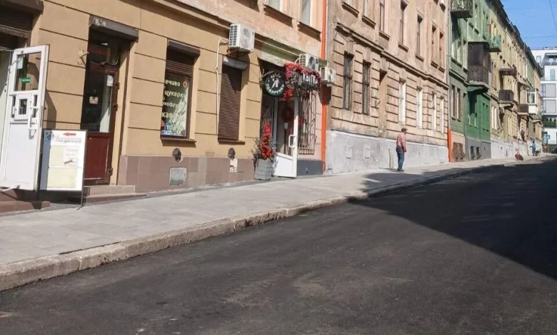 На вул.