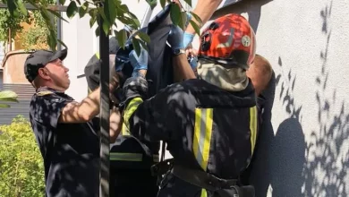 У Львові рятувальники допомогли медикам потрапити до квартири пацієнтки