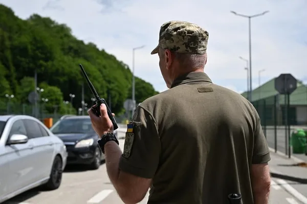 На кордоні з Польщею на Львівщині утворилися черги з автомобілів