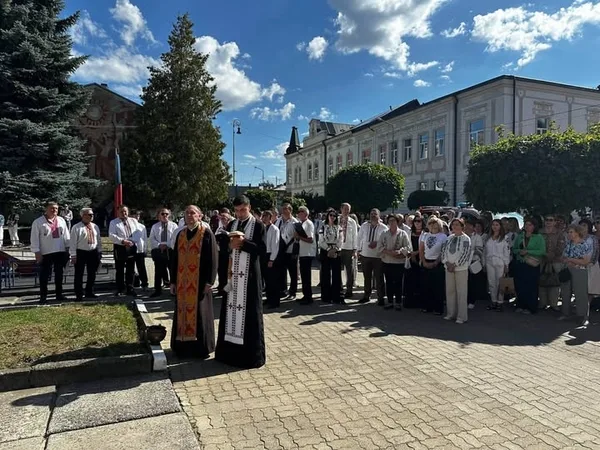 У Стрию освятили новий стінопис «Варта світла» на вулиці Шевченка